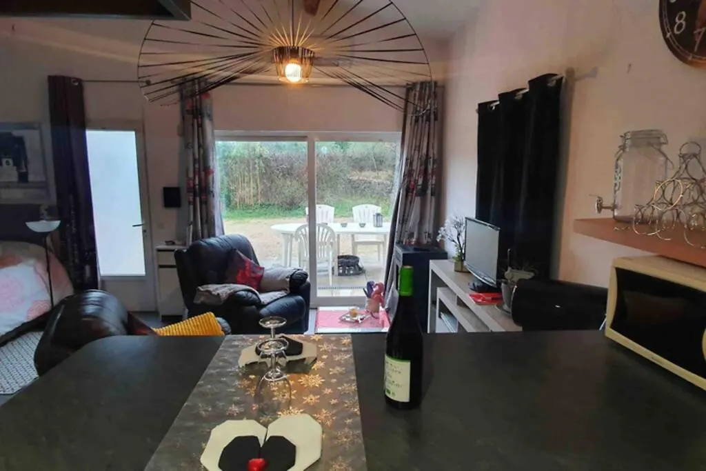Appartement Studio au calme situé au cœur du Var à Fayence France